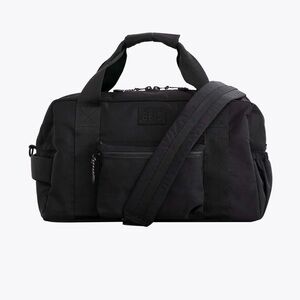 Beis - The Sport Duffle in Black